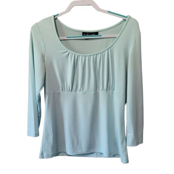 Pale blue top 3/4 sleeve - Picture 1 of 3